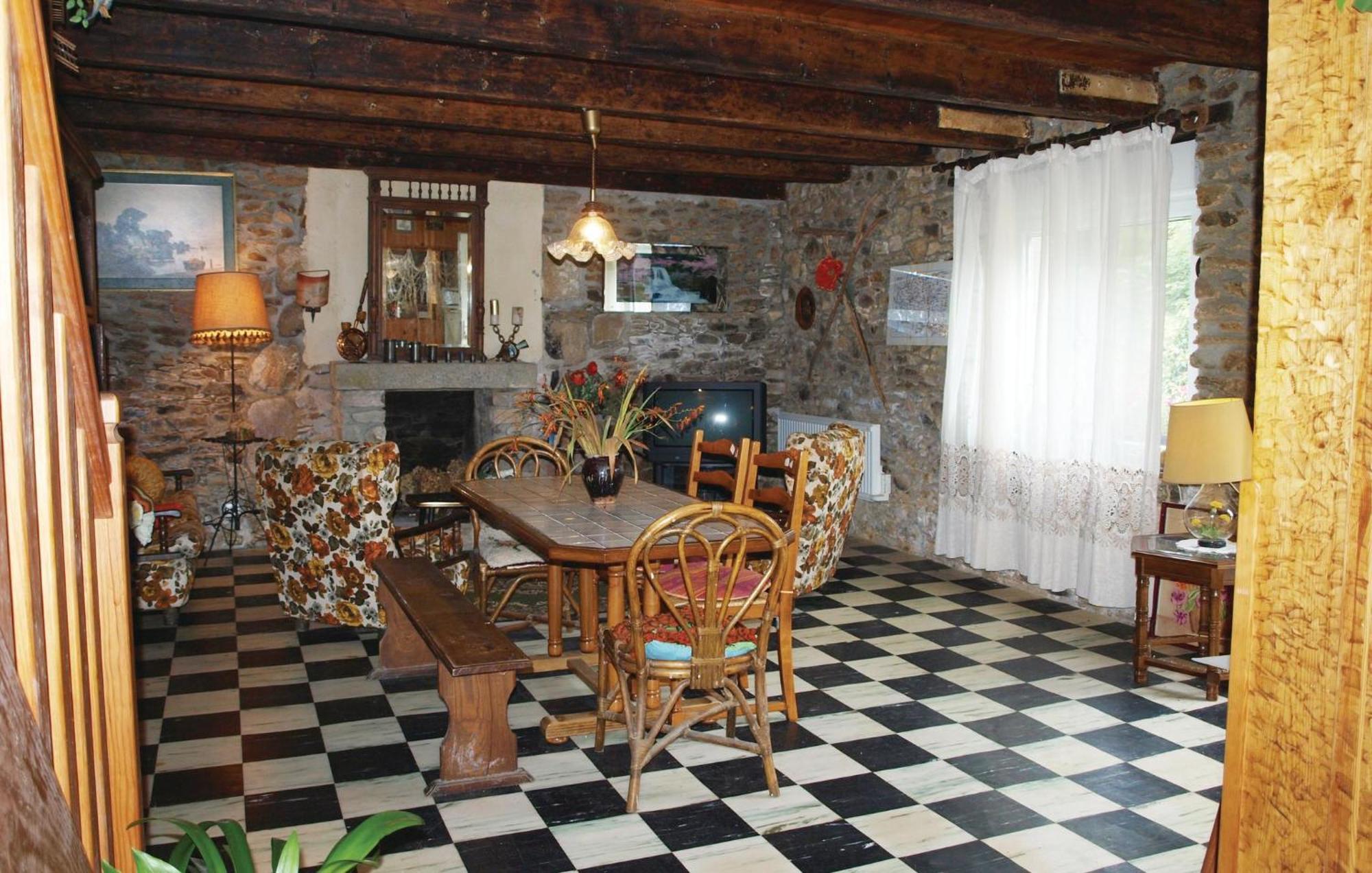 Lovely Home In Le Faouet With Kitchen Exterior photo