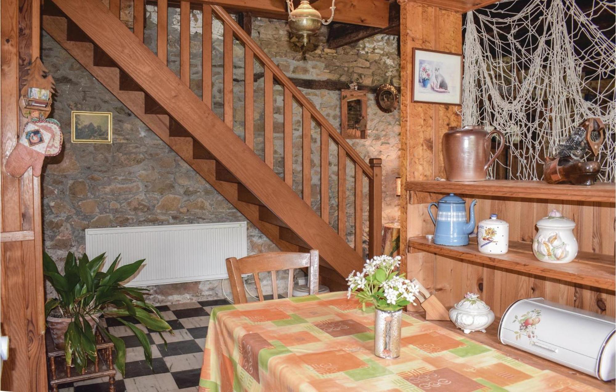 Lovely Home In Le Faouet With Kitchen Exterior photo