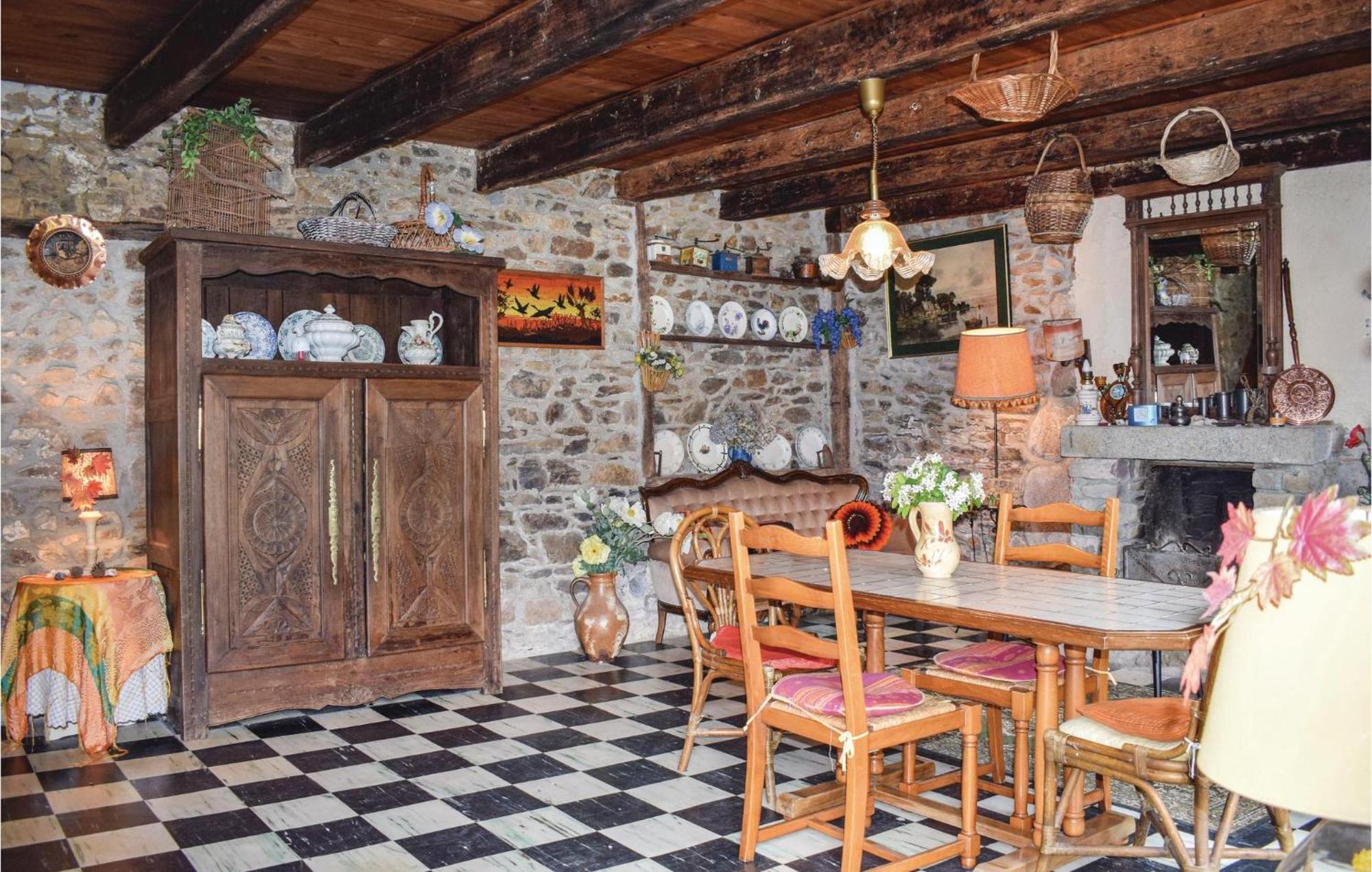 Lovely Home In Le Faouet With Kitchen Exterior photo