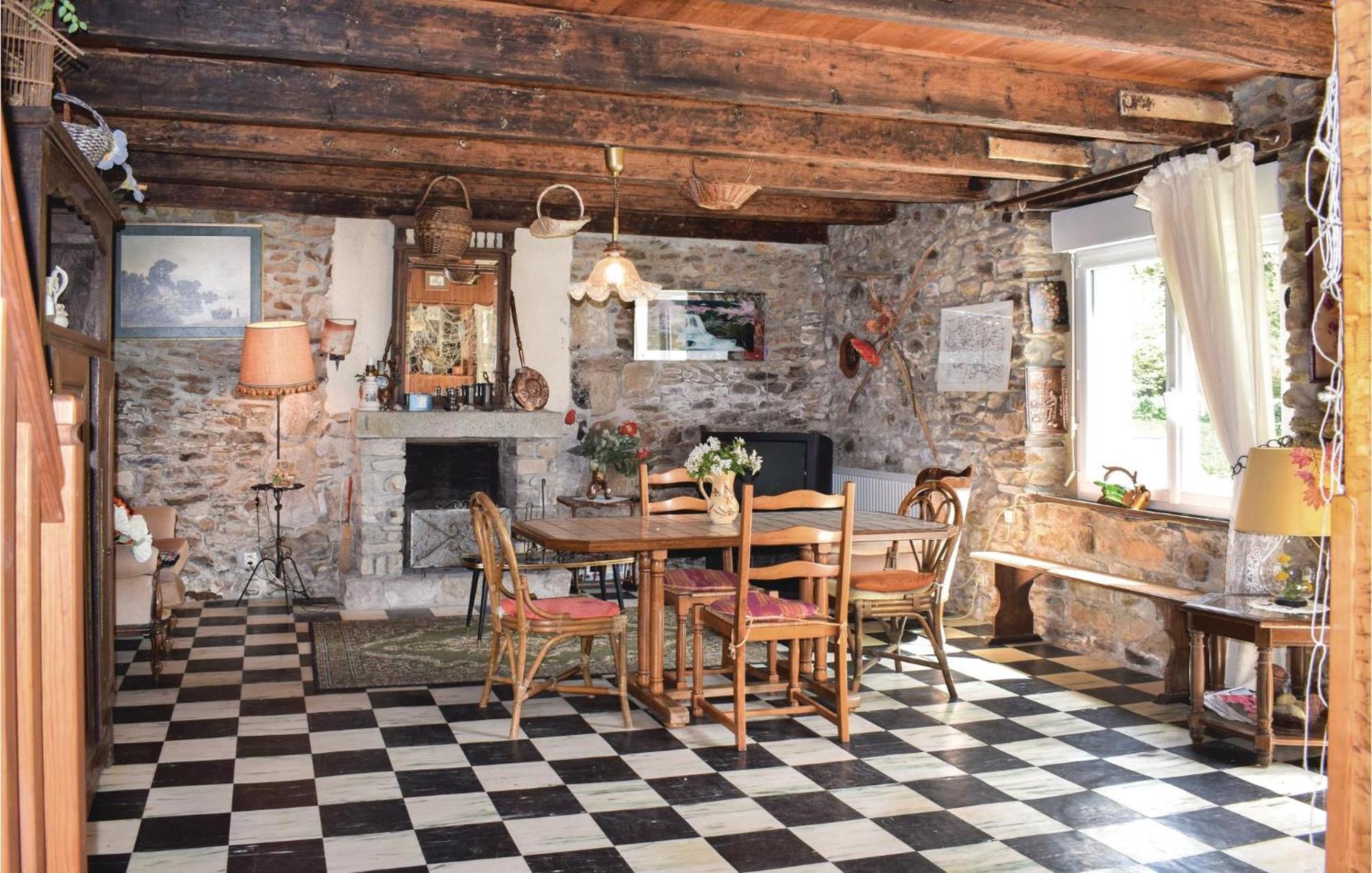 Lovely Home In Le Faouet With Kitchen Exterior photo
